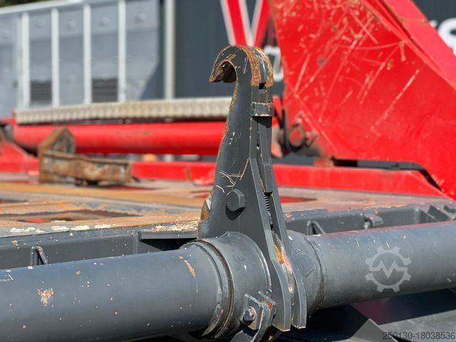 Skip truck MERCEDES-BENZ Arocs 1848 4x4 HYVA Absetzkipper