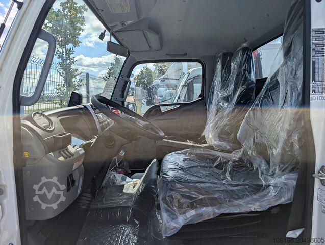 Transporter chassis Fuso Canter 7C18 Fahrgestell 2023