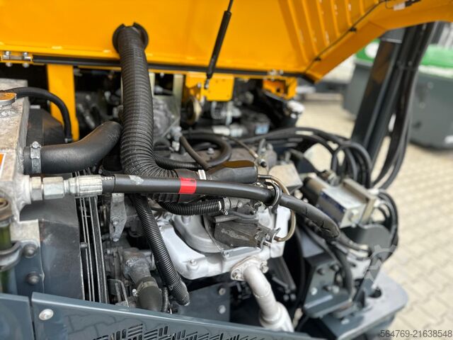 Vierwegestapler Combilift CB3000/LPG /2016 year/ Perfect condition