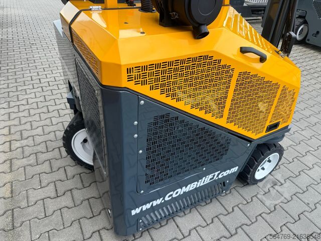 Vierwegestapler Combilift CB3000/LPG /2016 year/ Perfect condition