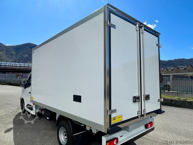 Fleischtransporter für hängende Ware, 7 EPAL-Paletten Renault Master 170.35