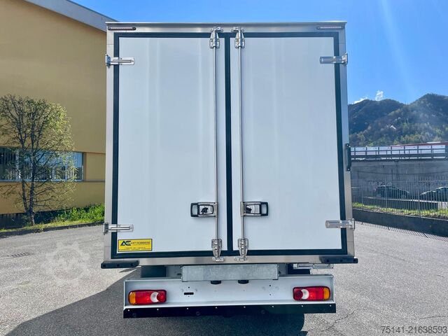 Fleischtransporter für hängende Ware, 7 EPAL-Paletten Renault Master 170.35
