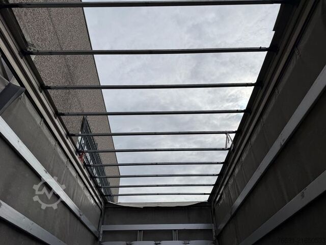 Transporter mit Pritsche & Plane Isuzu NPR 35 Centinato con Telo