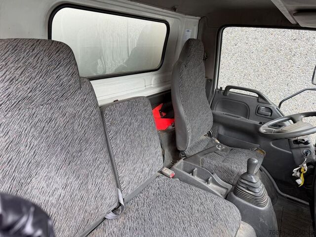 Transporter mit Pritsche & Plane Isuzu NPR 35 Centinato con Telo