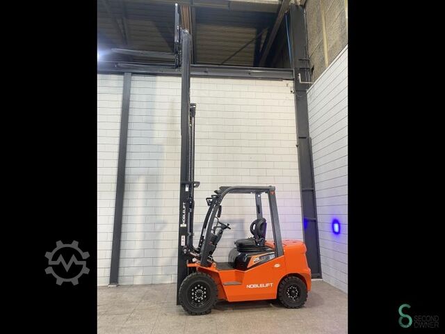 Forklift Noblelift CPD25-AF1H