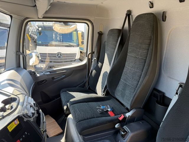 Transporter mit Koffer MERCEDES-BENZ ATEGO 818 L Koffer 6,10 m LBW 1 to.*AHK*EURO 6 E