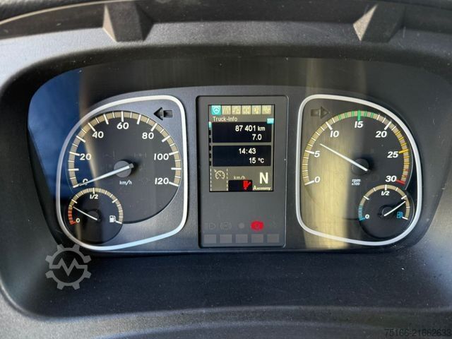 Transporter mit Koffer MERCEDES-BENZ ATEGO 818 L Koffer 6,10 m LBW 1 to.*AHK*EURO 6 E