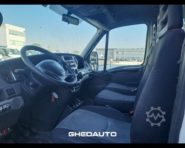 Sonderausbau-Transporter IVECO DAILY 70C17 CON GRUPPO FRIGO PATENTE C
