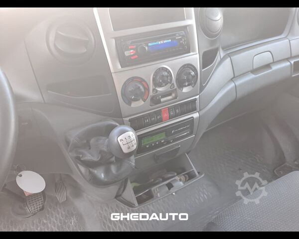 Sonderausbau-Transporter IVECO DAILY 70C17 CON GRUPPO FRIGO PATENTE C