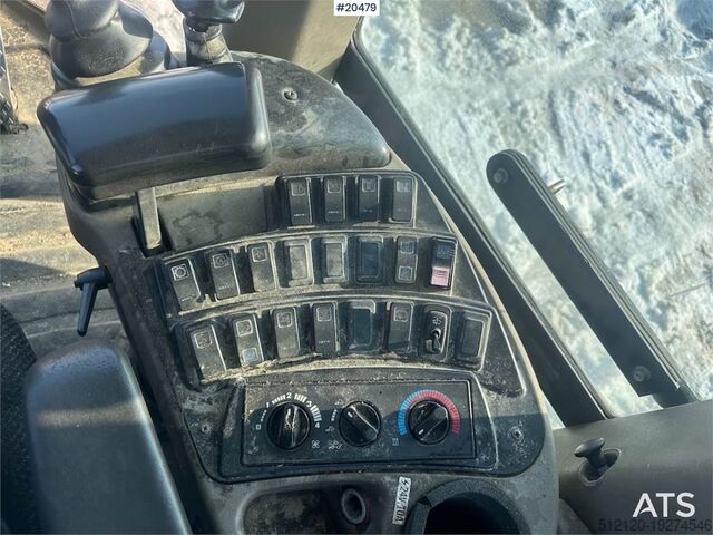 Wheel loader CASE 721E wheel loader w/ bucket. WATCH VIDEO.