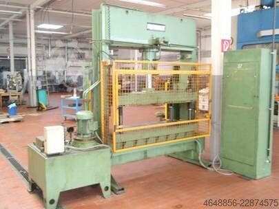 Hydraulic Double Column Press – 50 Tonne Sandt Hydraulik 540