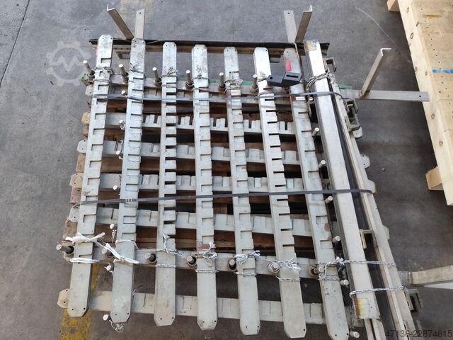 Halbautomatischer Neuglas Entpalettierer BEYER / KETTNER BEYER / KETTNER 