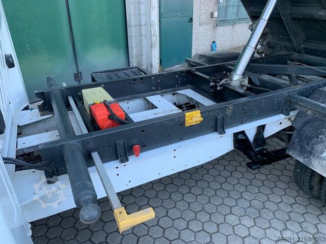 Transporter mit Kipper Ford Transit 350 - Ribaltabile Trilaterale