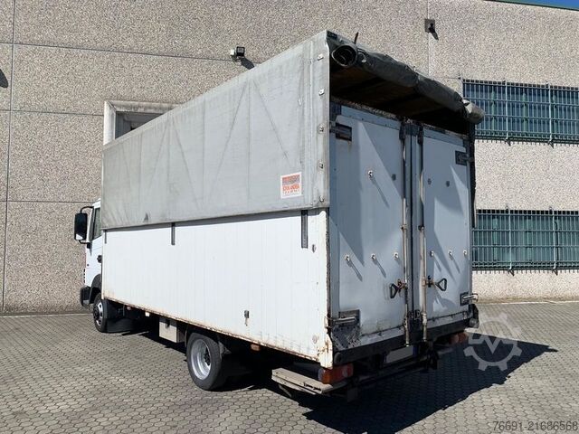 Curtain sider van Nissan Atleon 35.15 - Furgone in Lega con Telo