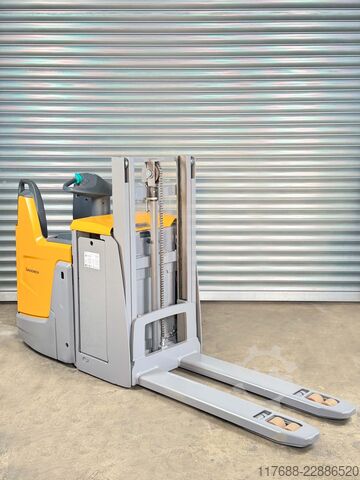 Hochhubwagen-Mitfahrer Jungheinrich ERD 220 DrivePlus - nur 2804 Std. - Batterie 84%