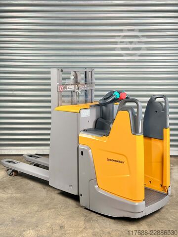 Hochhubwagen-Mitfahrer Jungheinrich ERD 220 DrivePlus - nur 3821 Std. - Batterie 85%