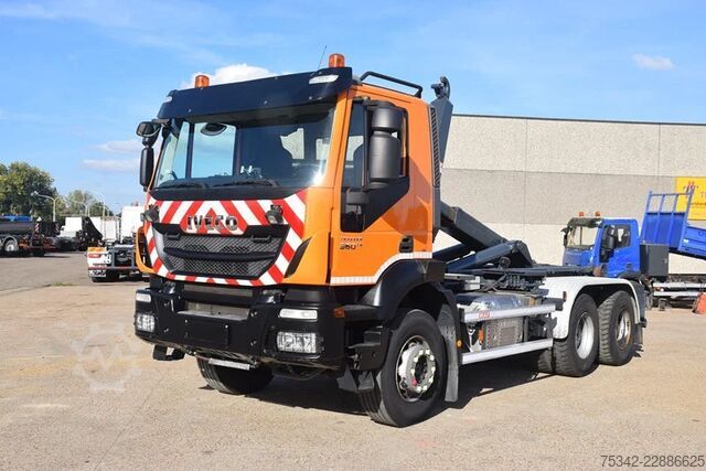 Hook arm system Iveco Trakker 360 +Waf 20t.hooklift