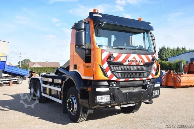 Hook arm system Iveco Trakker 360 +Waf 20t.hooklift