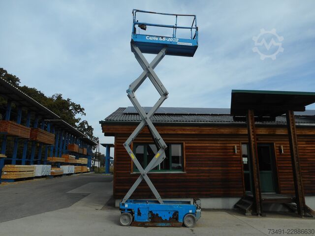 Scherenarbeitsbühne Genie GS-2032 ( 8,13m )