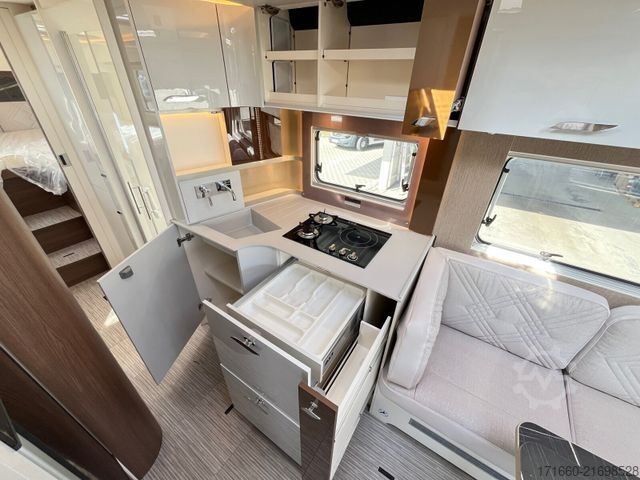 Integriertes Wohnmobil BÜRSTNER Elegance I 910 G MEGA DEAL! 58775,- Euro sparen!
