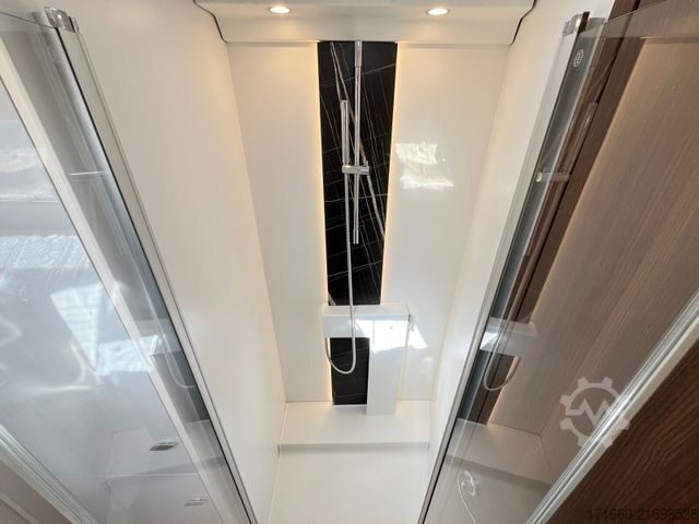 Integriertes Wohnmobil BÜRSTNER Elegance I 910 G MEGA DEAL! 58775,- Euro sparen!