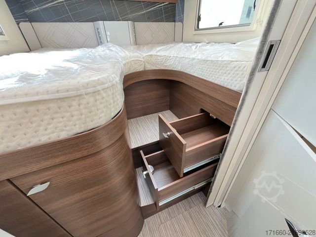 Integriertes Wohnmobil BÜRSTNER Elegance I 910 G MEGA DEAL! 58775,- Euro sparen!