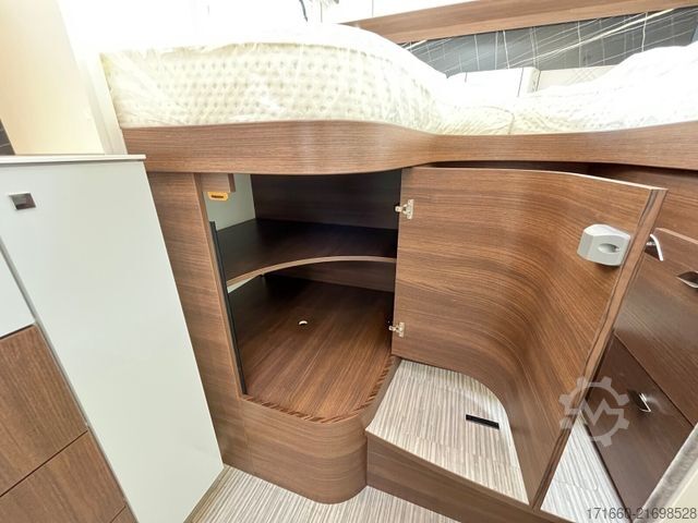 Integriertes Wohnmobil BÜRSTNER Elegance I 910 G MEGA DEAL! 58775,- Euro sparen!