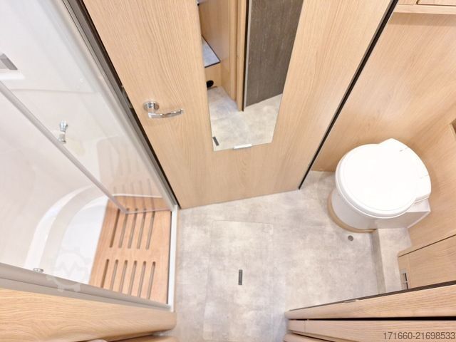 Integriertes Wohnmobil HYMER/ERIBA B-Klasse ML I BlackLine 780 HUBSTÜTZ.,