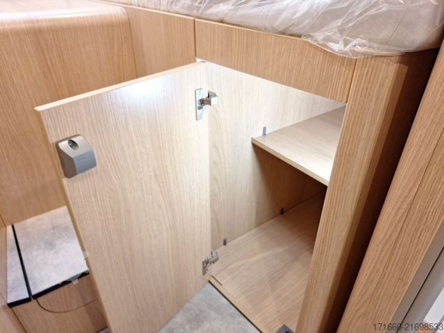 Integriertes Wohnmobil HYMER/ERIBA B-Klasse ML I BlackLine 780 HUBSTÜTZ.,