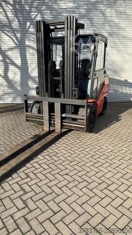 Electric 4-wheel forklift Toyota 8FBMHT60