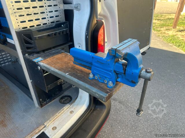 Kastenwagen VW T6.1 SORTIMO REGALS. DACHTRÄ. KLIMA AHK 1.HAND