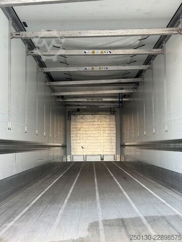 Kühlauflieger SCHMITZ CARGOBULL Doppelstock Tiefkühler /Telematic/Defrost