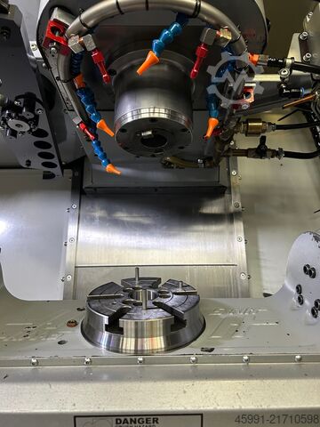 Vertikales Bearbeitungszentrum HAAS VF-2SS, 5-axis