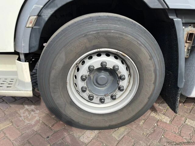 Standard-SZM DAF XF 480 FT Nokkenas vervangen op 614000 KM