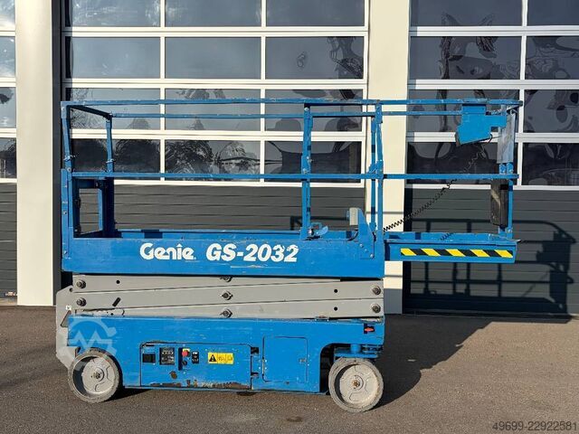 Scherenhebebühne Genie GS 2032 8,20m Scherenarbeitsbühne