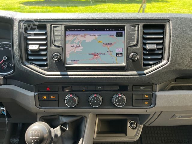 High top van VOLKSWAGEN CRAFTER 2.0 TDI BOTT REGALS. STANDHZG. NAVI PDC