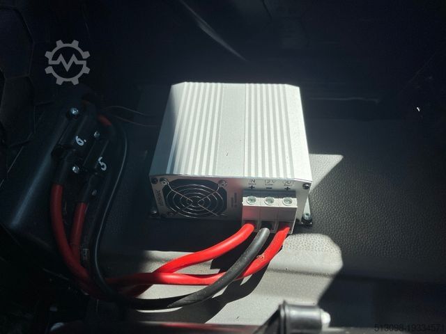 High top van VOLKSWAGEN CRAFTER 2.0 TDI BOTT REGALS. STANDHZG. NAVI PDC