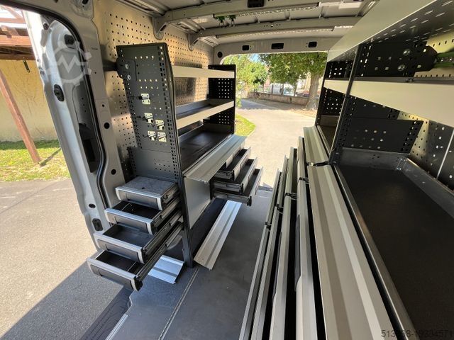 High top van VOLKSWAGEN CRAFTER 2.0 TDI BOTT REGALS. STANDHZG. NAVI PDC