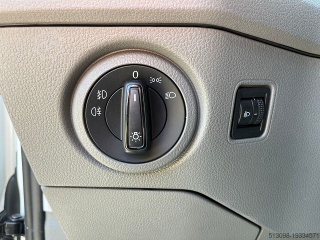 High top van VOLKSWAGEN CRAFTER 2.0 TDI BOTT REGALS. STANDHZG. NAVI PDC