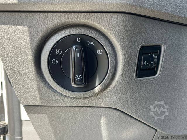 High top van VOLKSWAGEN CRAFTER 2.0 TDI BOTT REGALS. STANDHZG. NAVI PDC