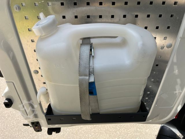 High top van VOLKSWAGEN CRAFTER 2.0 TDI BOTT REGALS. STANDHZG. NAVI PDC