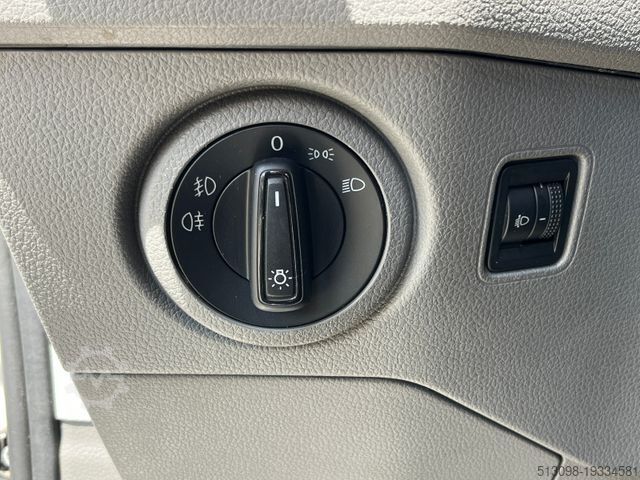 High top van VOLKSWAGEN CRAFTER 2.0 TDI BOTT REGALS. STANDHZG. NAVI PDC