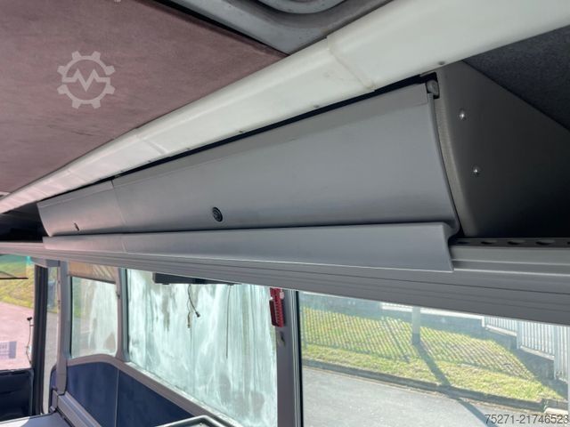 Reisebus MERCEDES-BENZ O 404 10 RHD A