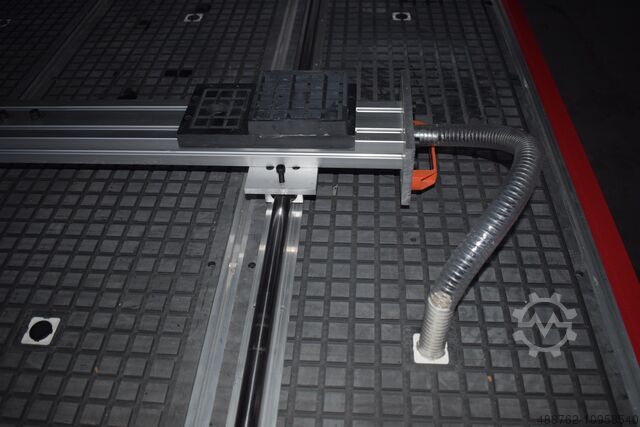 CNC milling machine area 4000 × 2000 mm