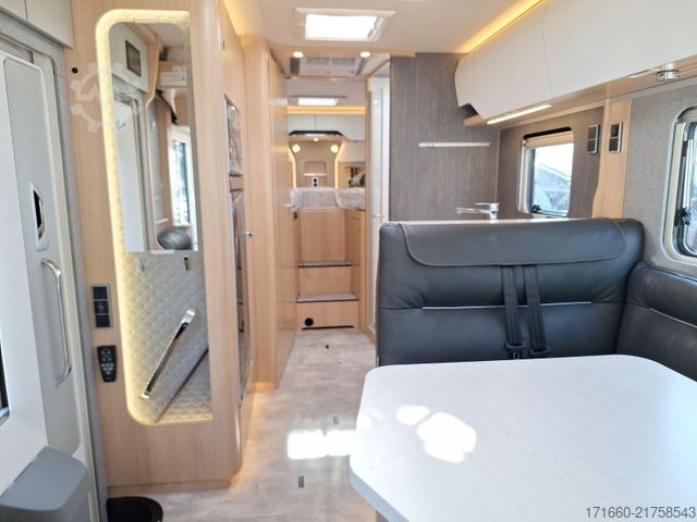 Integriertes Wohnmobil HYMER/ERIBA B-Klasse ML I BlackLine 780 HUBSTÜTZEN+Autarkie
