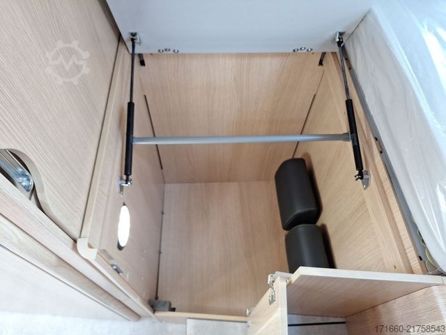 Integriertes Wohnmobil HYMER/ERIBA B-Klasse ML I BlackLine 780 HUBSTÜTZEN+Autarkie