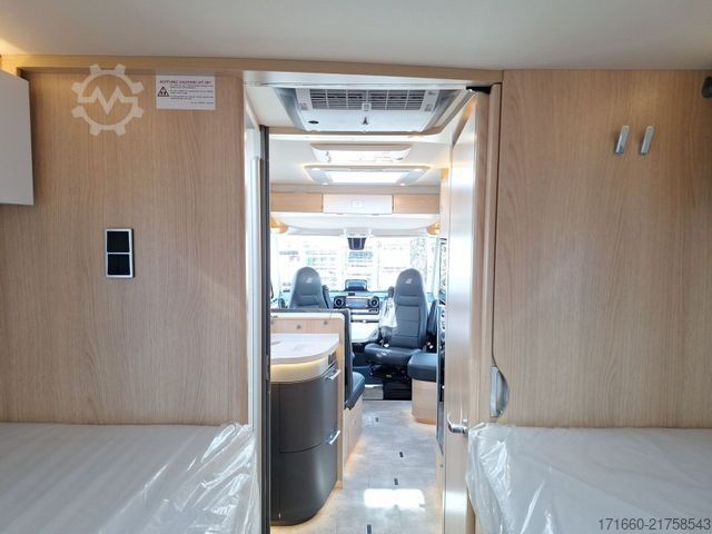 Integriertes Wohnmobil HYMER/ERIBA B-Klasse ML I BlackLine 780 HUBSTÜTZEN+Autarkie