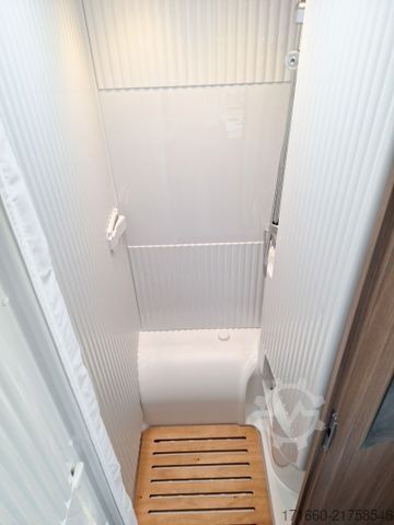 Teilintegriertes Wohnmobil CARADO V 347