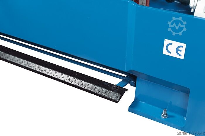 Konventionelle Drehmaschine - Turnado 230/2000 Knuth Turnado 230/2000