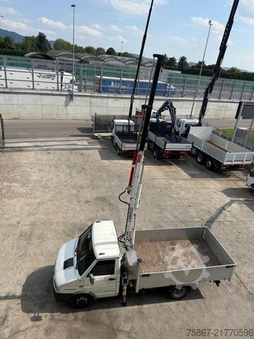 Flatbed truck IVECO TURBO DAILY 35-10